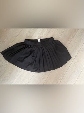 No Boundaries Black Pleated Mini Skort